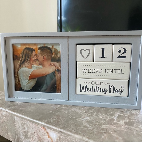 Wedding Countdown Calendar - Picture 2 of 3